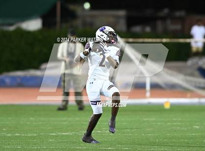 Thumbnail 2 in Edna Karr @ Brother Martin photogallery.