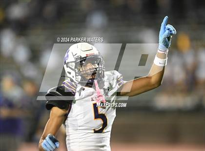Thumbnail 2 in Edna Karr @ Brother Martin photogallery.