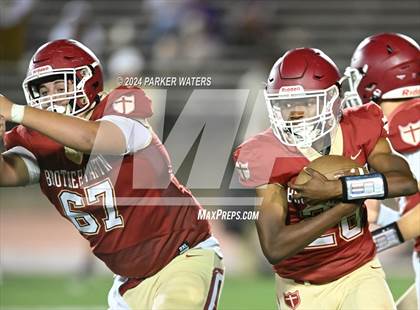 Thumbnail 2 in Edna Karr @ Brother Martin photogallery.