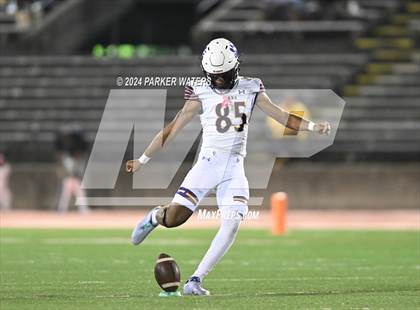 Thumbnail 3 in Edna Karr @ Brother Martin photogallery.