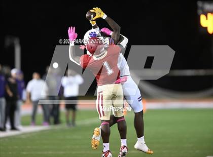Thumbnail 2 in Edna Karr @ Brother Martin photogallery.