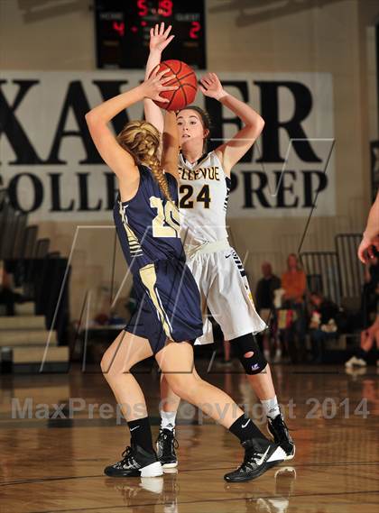 Thumbnail 3 in Bellevue vs. San Juan Hills (MaxPreps Holiday Classic) photogallery.