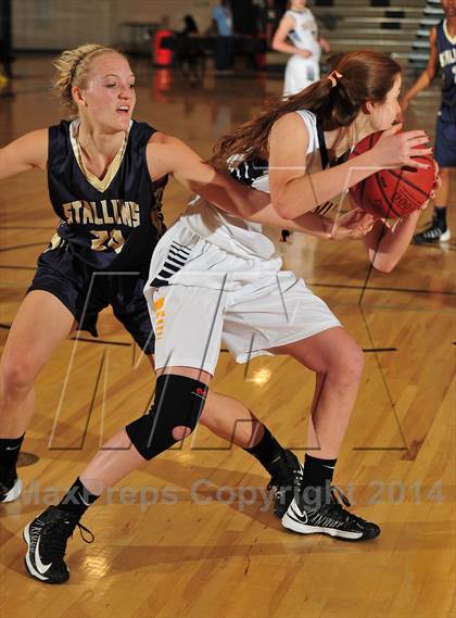 Thumbnail 1 in Bellevue vs. San Juan Hills (MaxPreps Holiday Classic) photogallery.