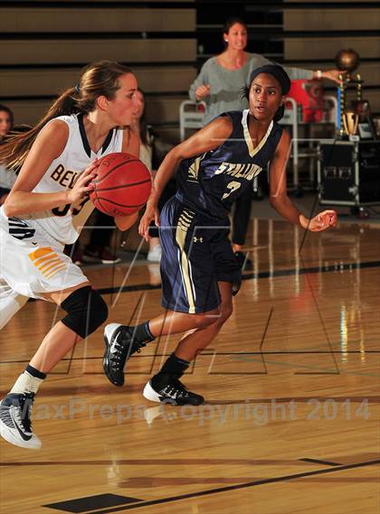 Thumbnail 2 in Bellevue vs. San Juan Hills (MaxPreps Holiday Classic) photogallery.