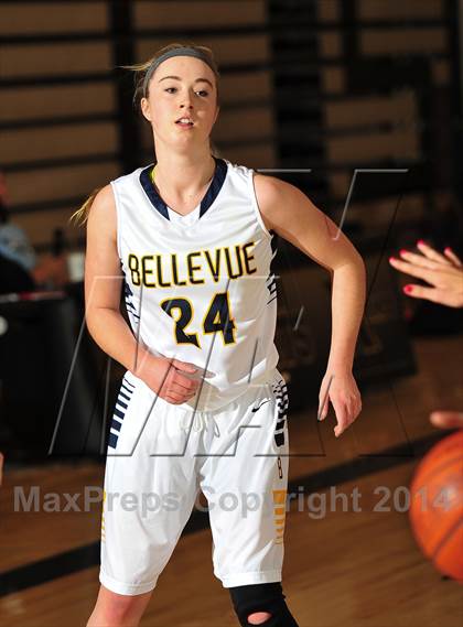 Thumbnail 1 in Bellevue vs. San Juan Hills (MaxPreps Holiday Classic) photogallery.