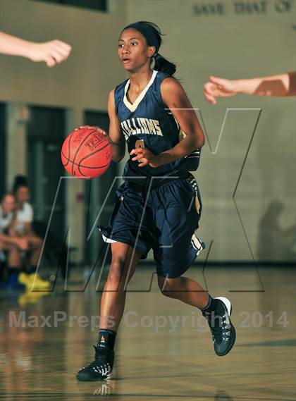 Thumbnail 2 in Bellevue vs. San Juan Hills (MaxPreps Holiday Classic) photogallery.