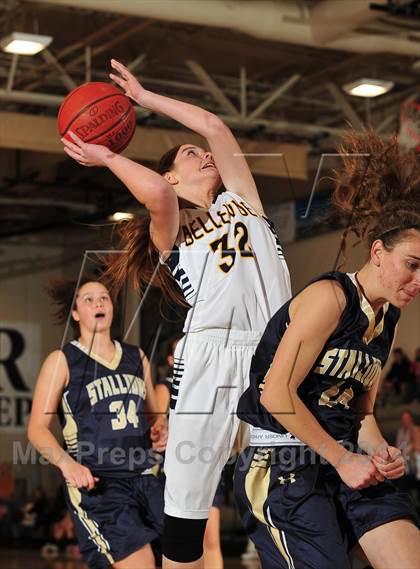 Thumbnail 1 in Bellevue vs. San Juan Hills (MaxPreps Holiday Classic) photogallery.