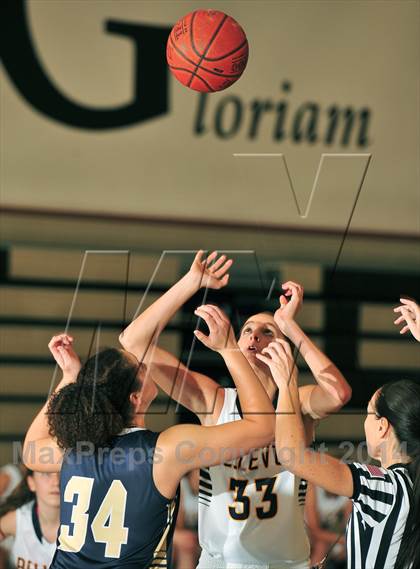 Thumbnail 3 in Bellevue vs. San Juan Hills (MaxPreps Holiday Classic) photogallery.