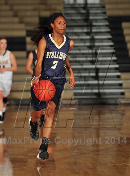 Thumbnail 3 in Bellevue vs. San Juan Hills (MaxPreps Holiday Classic) photogallery.