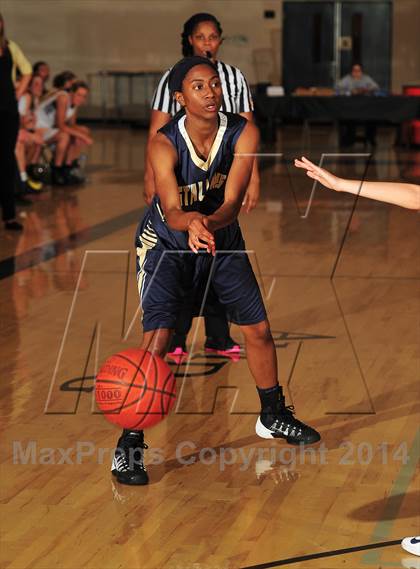 Thumbnail 1 in Bellevue vs. San Juan Hills (MaxPreps Holiday Classic) photogallery.
