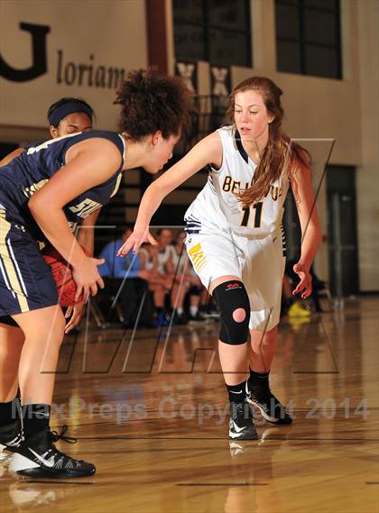 Thumbnail 2 in Bellevue vs. San Juan Hills (MaxPreps Holiday Classic) photogallery.