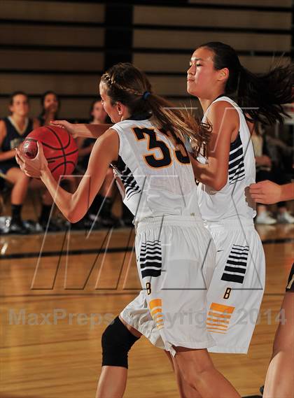 Thumbnail 1 in Bellevue vs. San Juan Hills (MaxPreps Holiday Classic) photogallery.