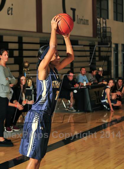 Thumbnail 1 in Bellevue vs. San Juan Hills (MaxPreps Holiday Classic) photogallery.