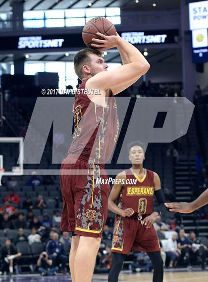 Thumbnail 2 in Esperanza vs. Moreau Catholic (CIF State D2 Final) photogallery.