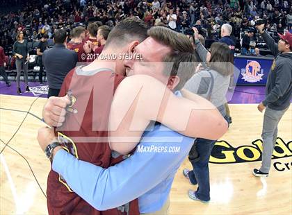 Thumbnail 1 in Esperanza vs. Moreau Catholic (CIF State D2 Final) photogallery.