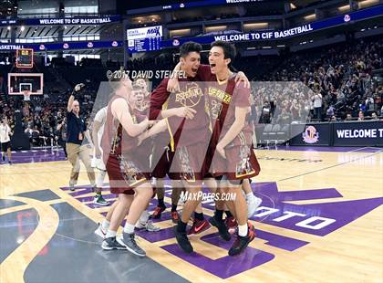 Thumbnail 1 in Esperanza vs. Moreau Catholic (CIF State D2 Final) photogallery.