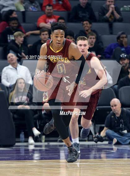 Thumbnail 2 in Esperanza vs. Moreau Catholic (CIF State D2 Final) photogallery.