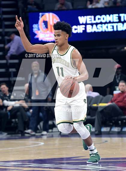 Thumbnail 1 in Esperanza vs. Moreau Catholic (CIF State D2 Final) photogallery.