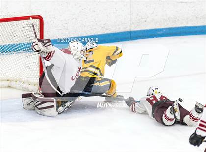 Thumbnail 3 in Arlington vs Xaverian Brothers (MIAA Division 1A) photogallery.