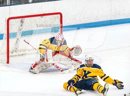 Thumbnail 2 in Arlington vs Xaverian Brothers (MIAA Division 1A) photogallery.