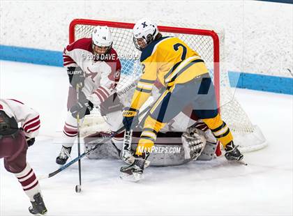 Thumbnail 3 in Arlington vs Xaverian Brothers (MIAA Division 1A) photogallery.
