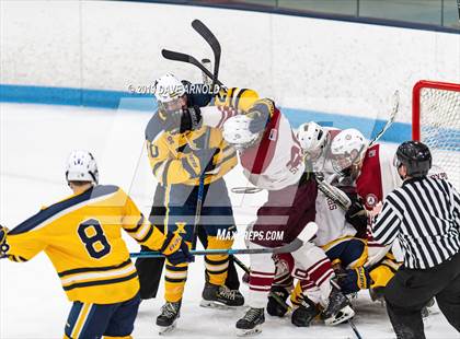 Thumbnail 2 in Arlington vs Xaverian Brothers (MIAA Division 1A) photogallery.