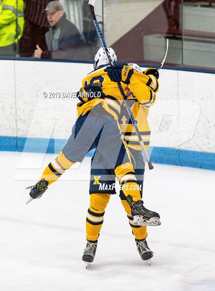 Thumbnail 2 in Arlington vs Xaverian Brothers (MIAA Division 1A) photogallery.