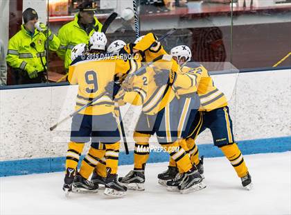 Thumbnail 3 in Arlington vs Xaverian Brothers (MIAA Division 1A) photogallery.