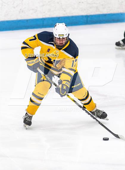 Thumbnail 3 in Arlington vs Xaverian Brothers (MIAA Division 1A) photogallery.