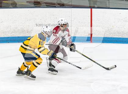 Thumbnail 2 in Arlington vs Xaverian Brothers (MIAA Division 1A) photogallery.