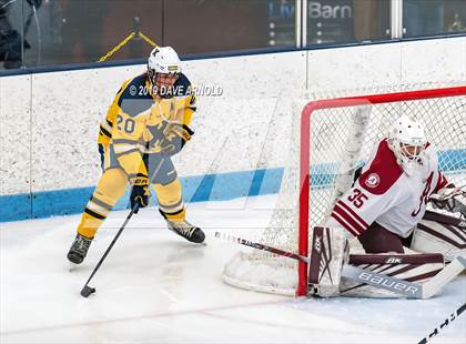 Thumbnail 3 in Arlington vs Xaverian Brothers (MIAA Division 1A) photogallery.