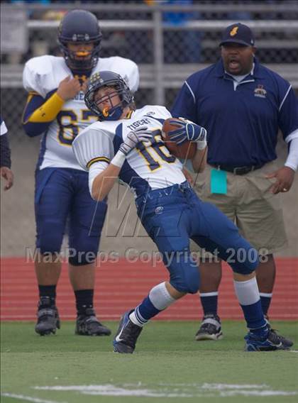 Thumbnail 2 in Inderkum vs. Casa Roble (CIF SJS D3 Final) photogallery.