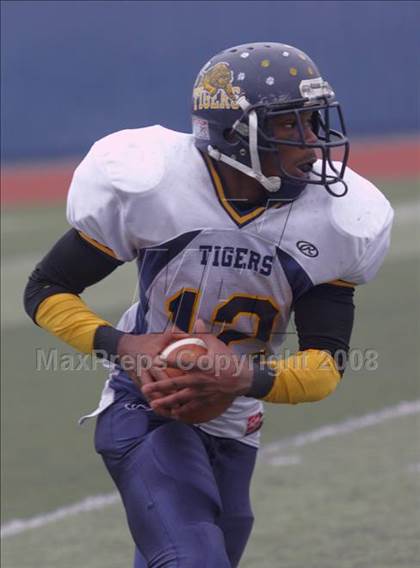 Thumbnail 3 in Inderkum vs. Casa Roble (CIF SJS D3 Final) photogallery.