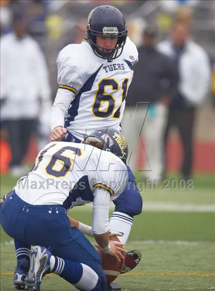 Thumbnail 3 in Inderkum vs. Casa Roble (CIF SJS D3 Final) photogallery.