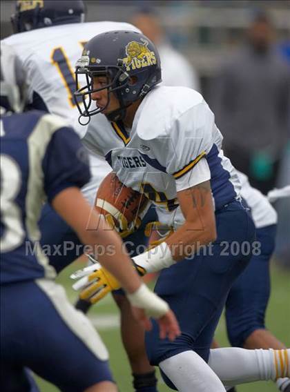 Thumbnail 2 in Inderkum vs. Casa Roble (CIF SJS D3 Final) photogallery.