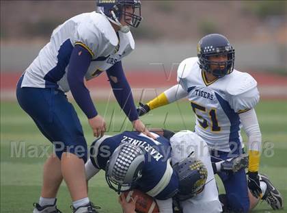 Thumbnail 2 in Inderkum vs. Casa Roble (CIF SJS D3 Final) photogallery.