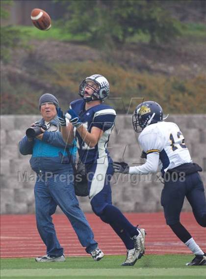 Thumbnail 2 in Inderkum vs. Casa Roble (CIF SJS D3 Final) photogallery.