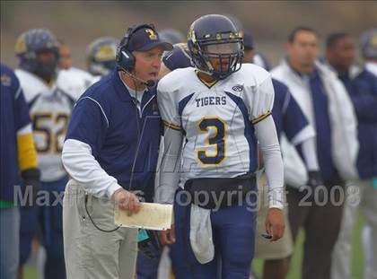 Thumbnail 3 in Inderkum vs. Casa Roble (CIF SJS D3 Final) photogallery.
