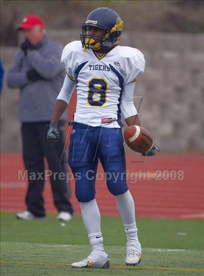 Thumbnail 2 in Inderkum vs. Casa Roble (CIF SJS D3 Final) photogallery.