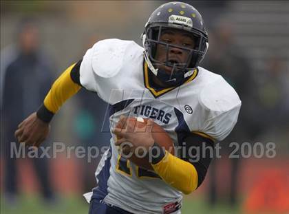 Thumbnail 3 in Inderkum vs. Casa Roble (CIF SJS D3 Final) photogallery.