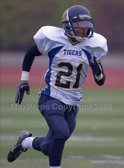 Thumbnail 2 in Inderkum vs. Casa Roble (CIF SJS D3 Final) photogallery.