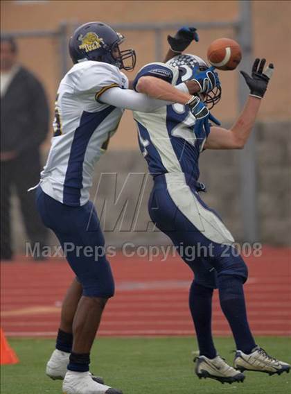 Thumbnail 3 in Inderkum vs. Casa Roble (CIF SJS D3 Final) photogallery.