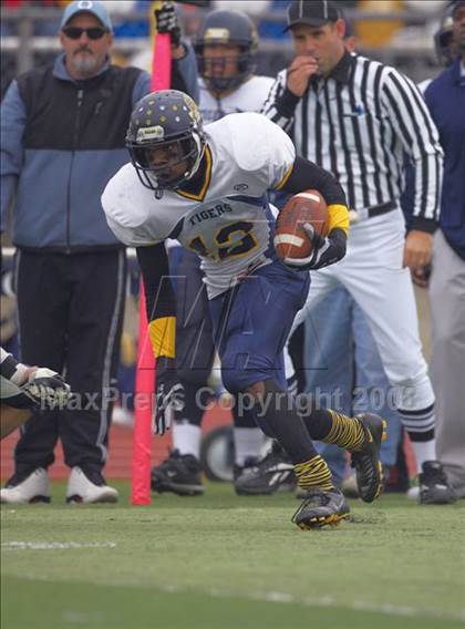 Thumbnail 1 in Inderkum vs. Casa Roble (CIF SJS D3 Final) photogallery.