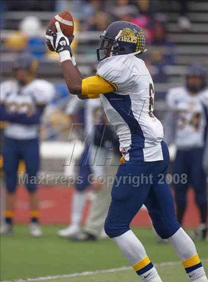 Thumbnail 2 in Inderkum vs. Casa Roble (CIF SJS D3 Final) photogallery.
