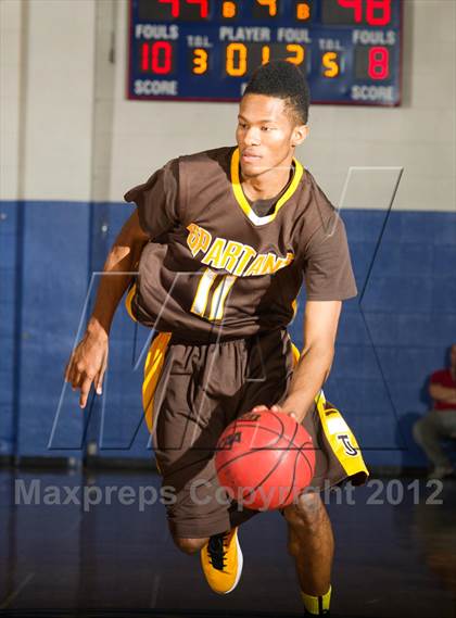 Thumbnail 2 in Thomas Jefferson @ Cherry Creek (Cherry Creek Holiday Classic) photogallery.