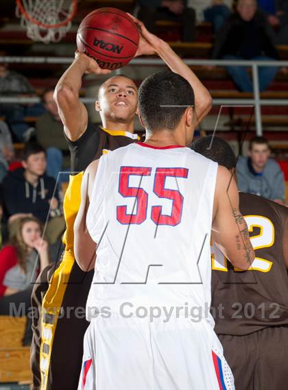 Thumbnail 3 in Thomas Jefferson @ Cherry Creek (Cherry Creek Holiday Classic) photogallery.