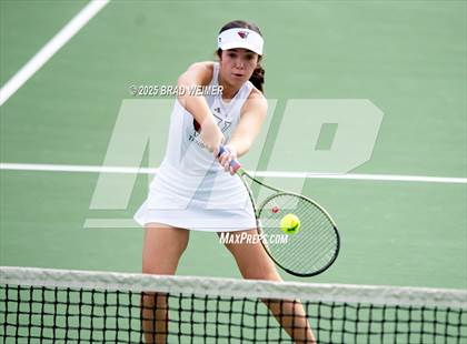 Thumbnail 3 in E.D. White vs Houma Christian (Thibodaux Wellness Center) photogallery.