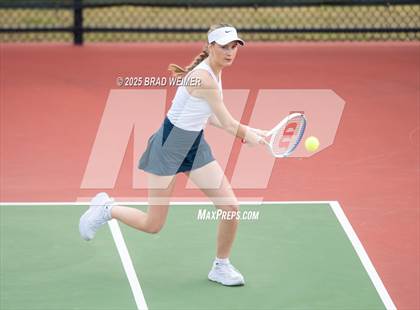 Thumbnail 3 in E.D. White vs Houma Christian (Thibodaux Wellness Center) photogallery.