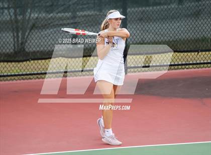 Thumbnail 2 in E.D. White vs Houma Christian (Thibodaux Wellness Center) photogallery.