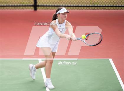 Thumbnail 3 in E.D. White vs Houma Christian (Thibodaux Wellness Center) photogallery.